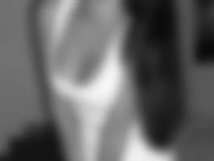 ladyLaratx image 0